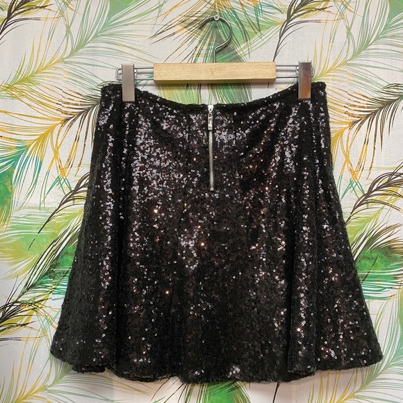 Guess Sequin Skater Mini Skirt - Picture 4 of 7